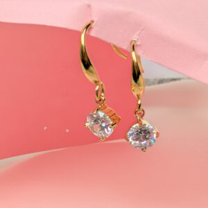 Solitaire hanging earrings